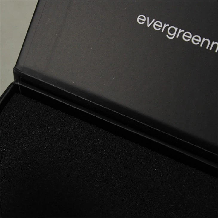 Custom Magnetic Closure Box